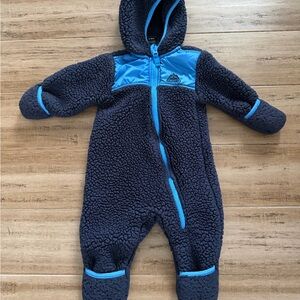 Snozu Bunting/Snowsuit Size 3-6mo